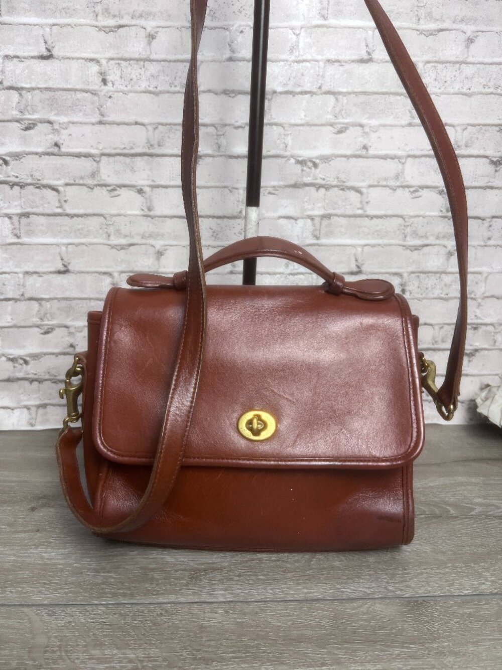 Rare Pre-1994 Vintage Coach Bordeaux Leather Court Small Bag 9870